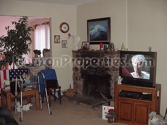 4th image of 5247 Andrea Blvd
