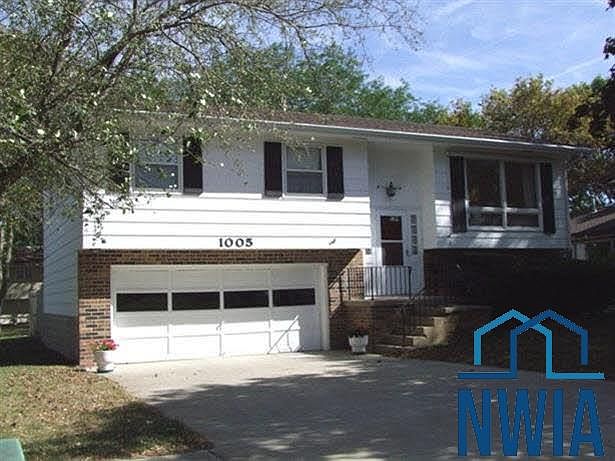 1st image of 1005 N Mae St