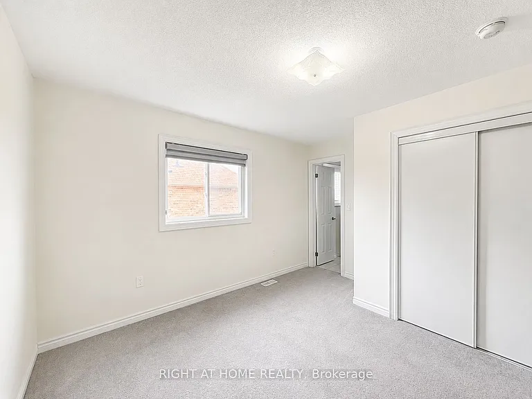8 Pearl St — Photo 22