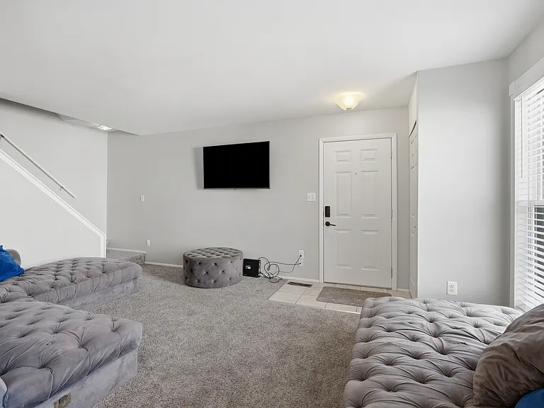 28376 Raleigh Crescent Dr — Photo 7