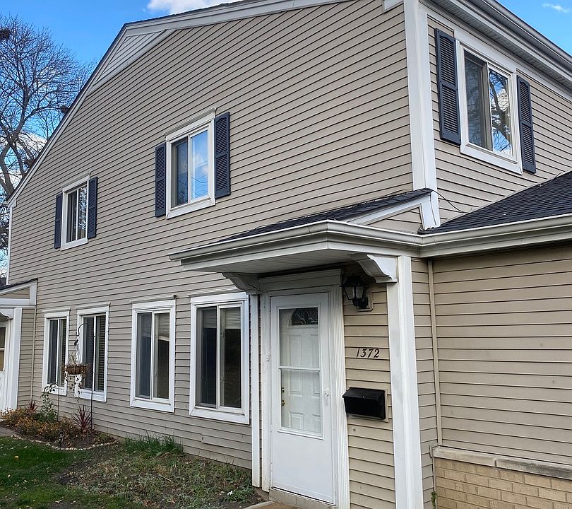 1st image of 1372 Cove Dr #B