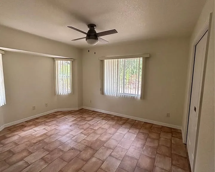 1167 Sherwin St — Photo 10