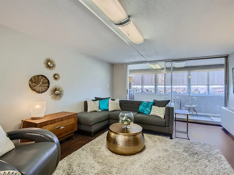1155 Ash St #1108 — Photo 9
