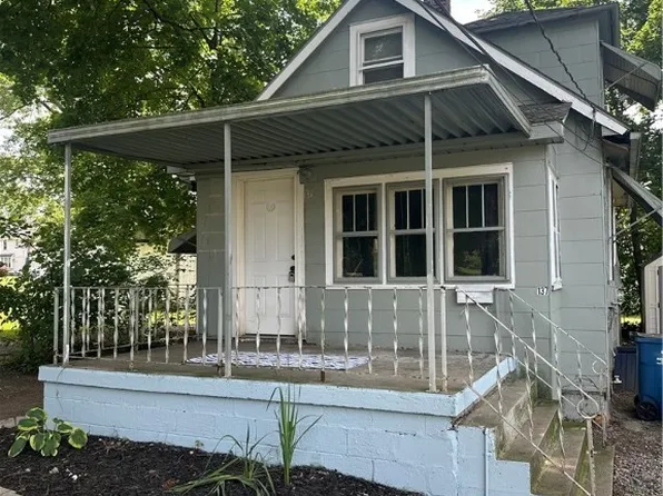 137 Olive St, Girard, OH 44420
