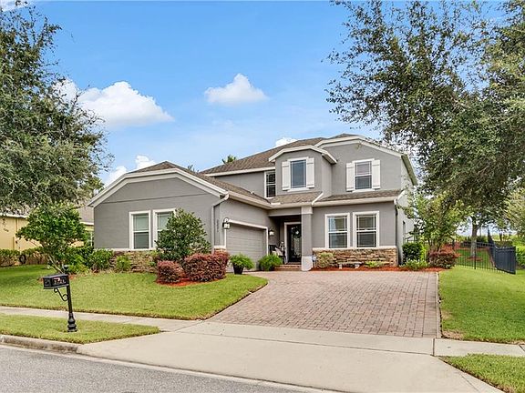 3rd image of 2221 Redmark Ln