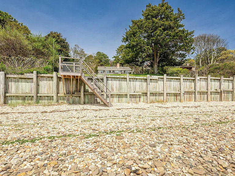 6 Peconic Rd — Photo 18