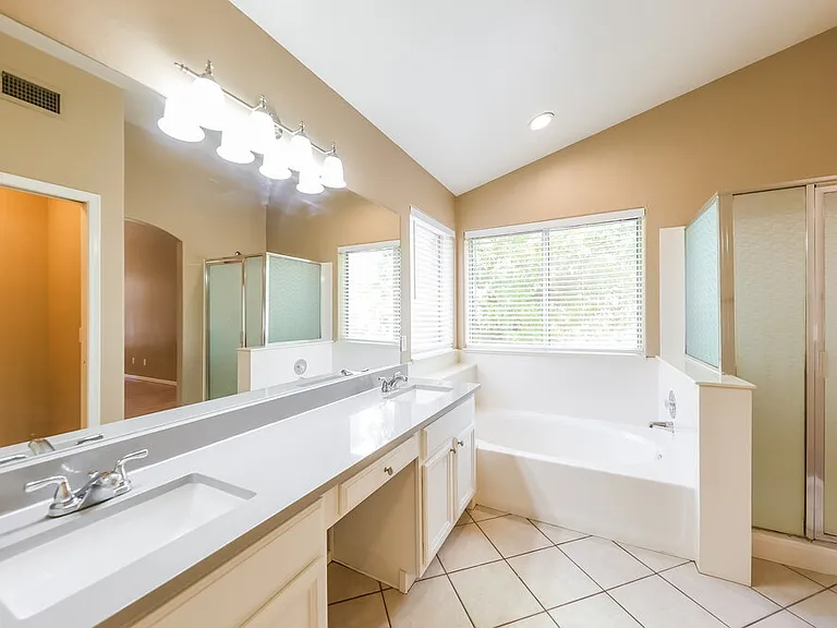 13122 W Wilshire Dr — Photo 12