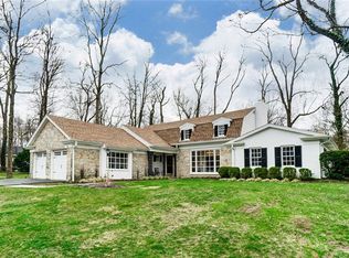 3829 Stoneyridge Dr, Dayton, OH 45429