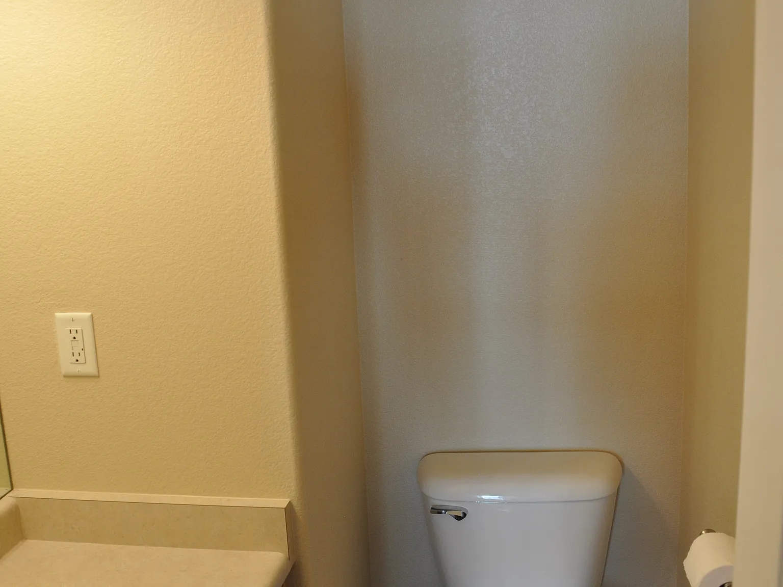 3 bed, 3.5 bath, $2,295 — Photo 3