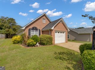 10 Green Tree Dr, Newnan, GA 30265