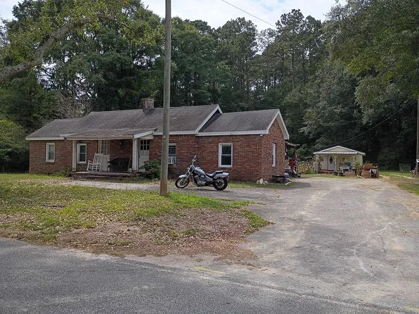 92 Smith Rd, Newnan, GA 30263