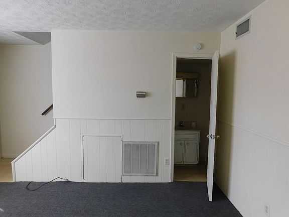 3rd image of 612 E Pine St APT 4