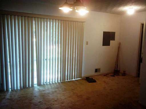 3rd image of 1662 Drayton Woods Dr
