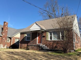 1056 Campbell St, Jackson, TN 38301
