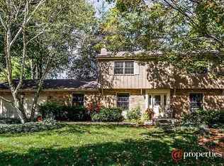4 Squire Pl, Palos Heights, IL 60463