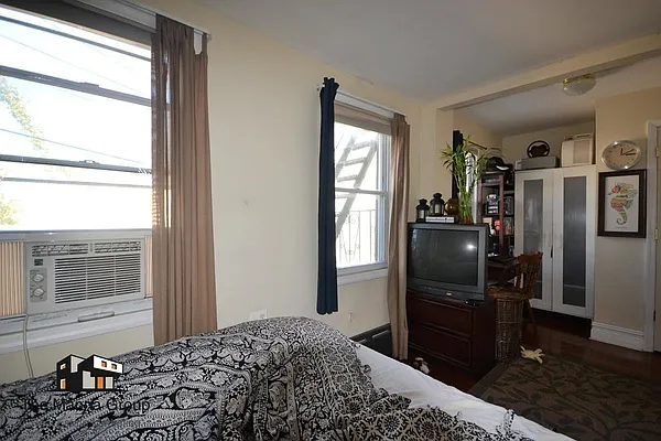 Rented by Bold New York | media 6