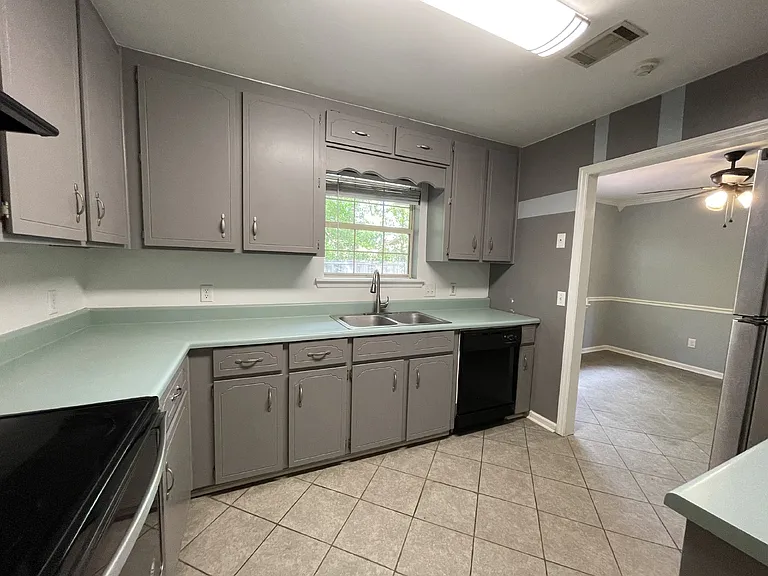 940 Wedgewood Way — Photo 7