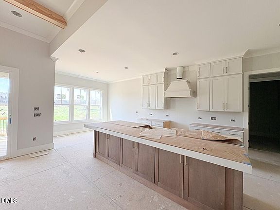 5th image of 5848 Carriage Gate Dr