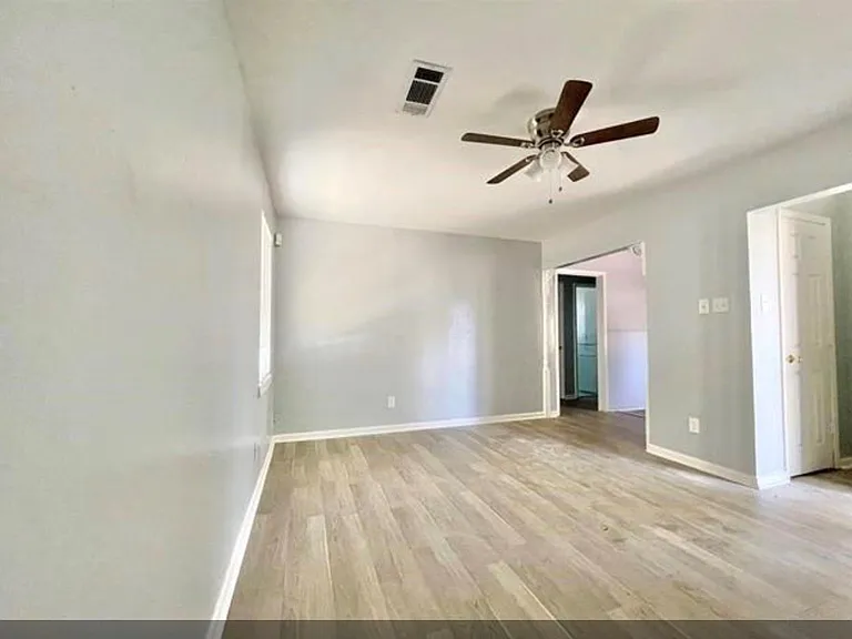 8745 Kimberly Dr — Photo 4