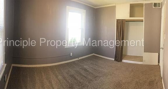 4th image of 5116 N Longview Pl
