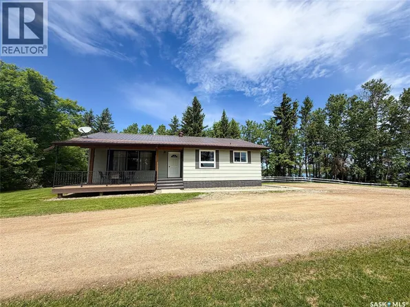 Cabana Acreage Mdw, 588 Lake, SK S9X 1Y9