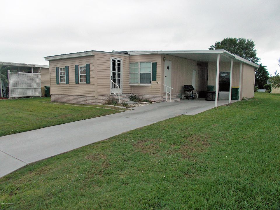 1st image of 1005 Oriole Cir