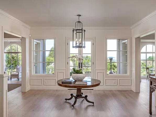 1205 Trinity Dr, Menlo Park, CA 94025