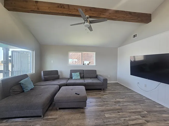 211 Redfish Dr — Photo 12