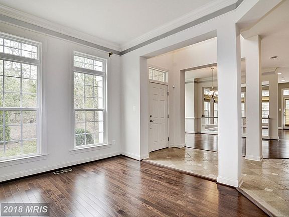 4th image of 3991 Topsham Sq