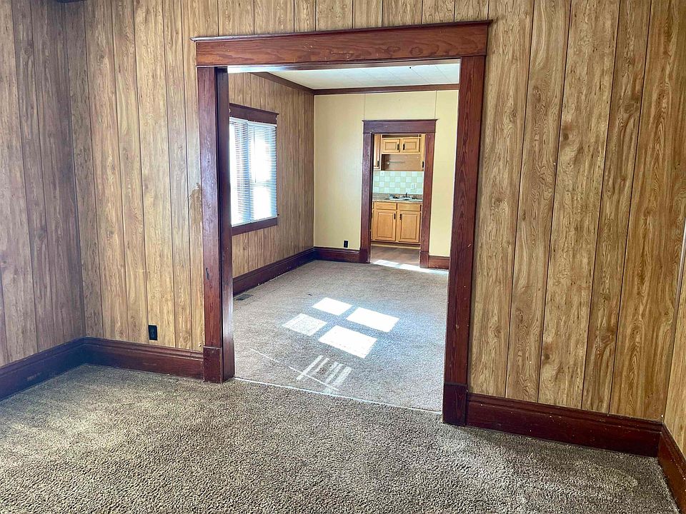 519 E 13th Ave, Winfield, KS 67156 Zillow