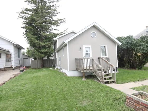 408 S 9th St, Aberdeen City, SD 57401