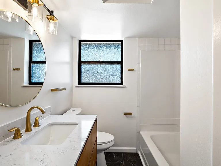 12215 Blackhall Dr — Photo 15