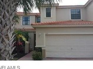 7519 Bristol Cir, Naples, FL 34120