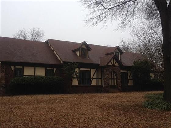 2nd image of 3323 Bruton Parish Dr