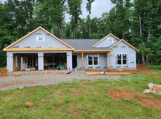 6 Morewood Rd, Hardy, VA 24101