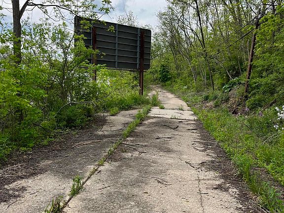 2nd image of 3882 Business Highway 220