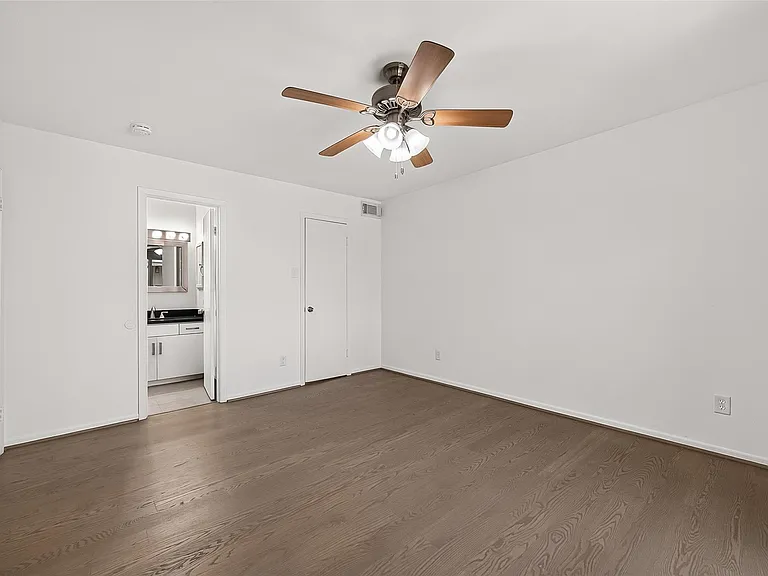 5524 Beverlyhill St #2 — Photo 31