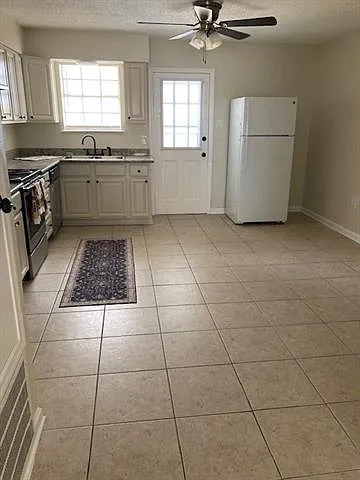 3600 Martinique Ave #C — Photo 5