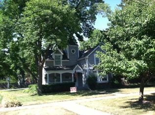 300 E North Ave, Lake Bluff, IL
