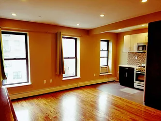 Rented by Real Team Brokerage