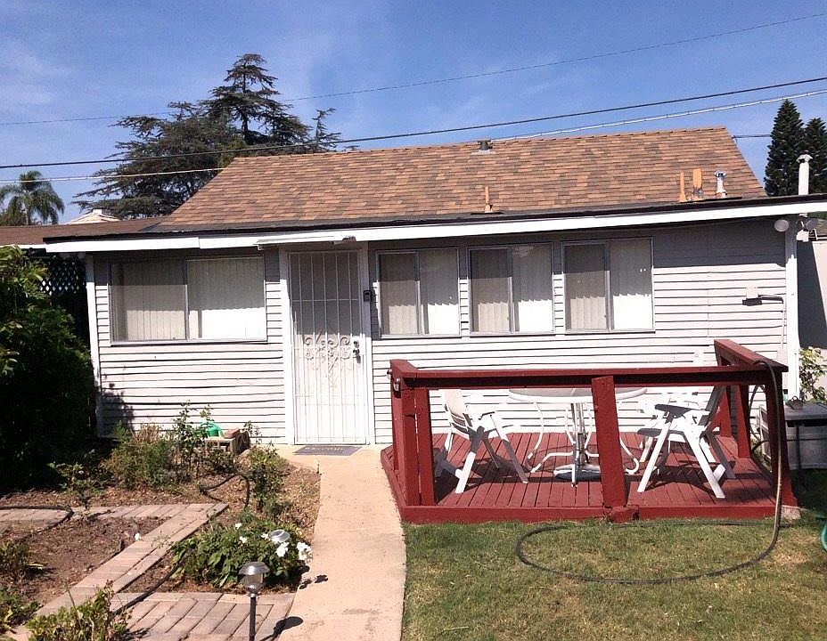 1st image of 631 E Palmyra Ave