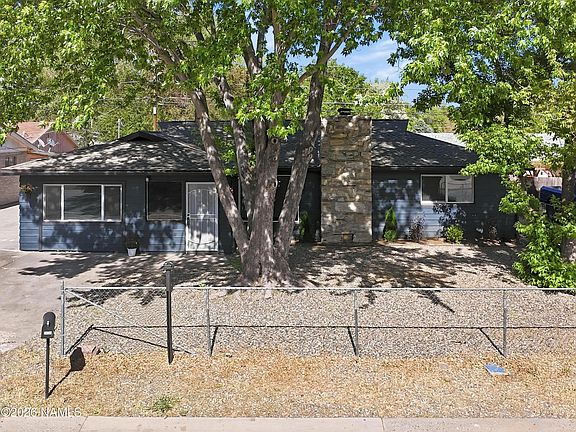 4th image of 2814 N Patterson Blvd