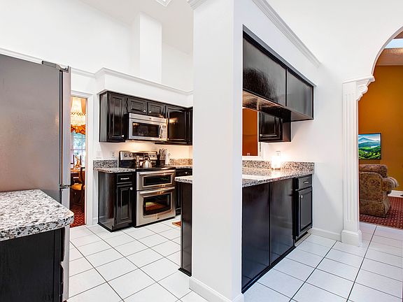4th image of 5043 Winwood Way