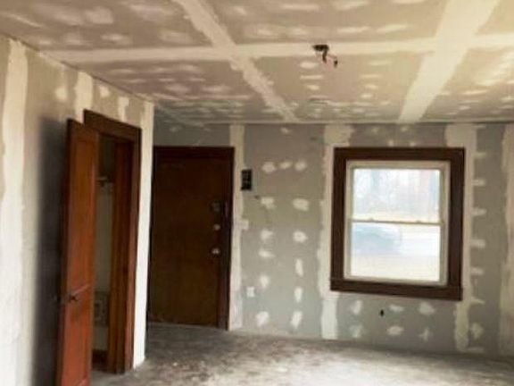 4th image of 512 Oak Ave