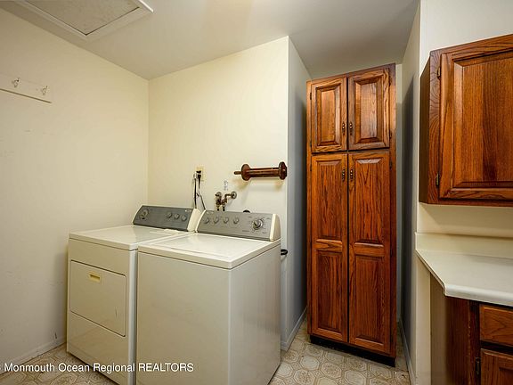 5th image of 49 Normanton Court