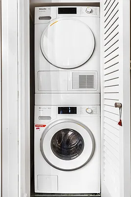 Sold by Compass | media 16