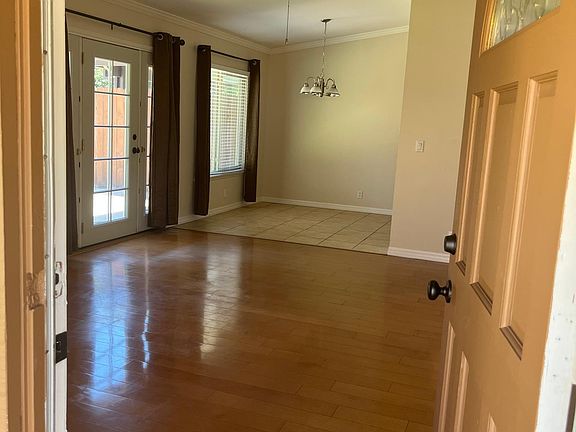 5th image of 25644 Almendra Dr