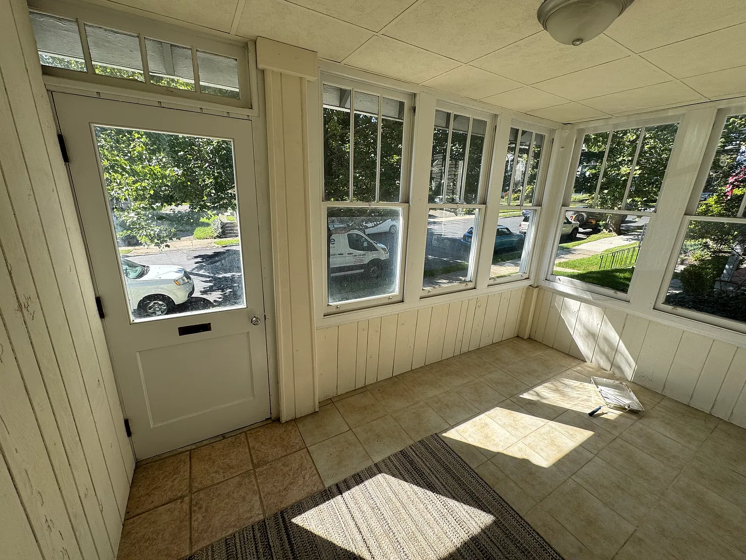 2 bed, 1057 sqft, $1,950 — Photo 2
