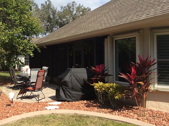 2nd image of 407 Blue Springs Ct