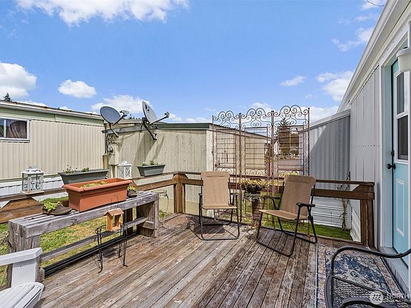 3rd image of 1050 Howard Street #9